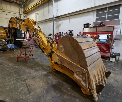 Bucket Rebuild at Foley Equipment Wichita